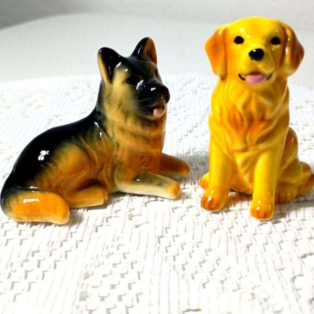 German Shepard and Golden Retriever Salt and Pepper Shakers Mini ~New~